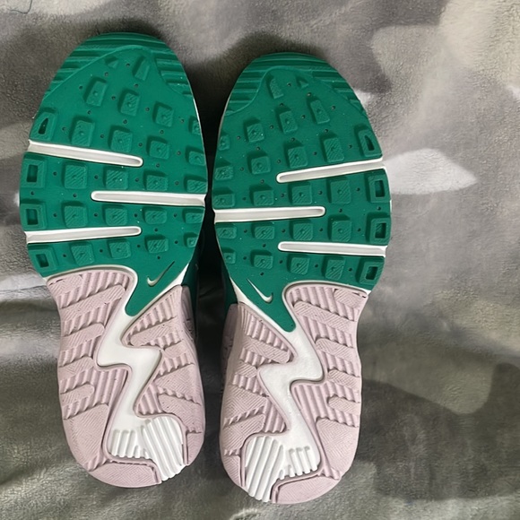 Brand New Nike Air Max for Sale - Picture 3 of 3